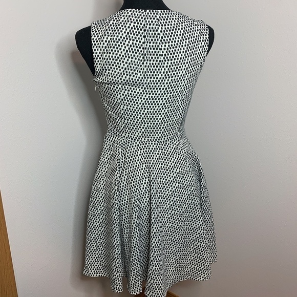 Express Black and White Skater Dress - Picture 5 of 7